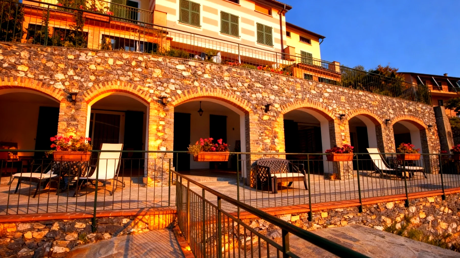 Un posto al sole 2025-12-17T12:38:57.333Z"