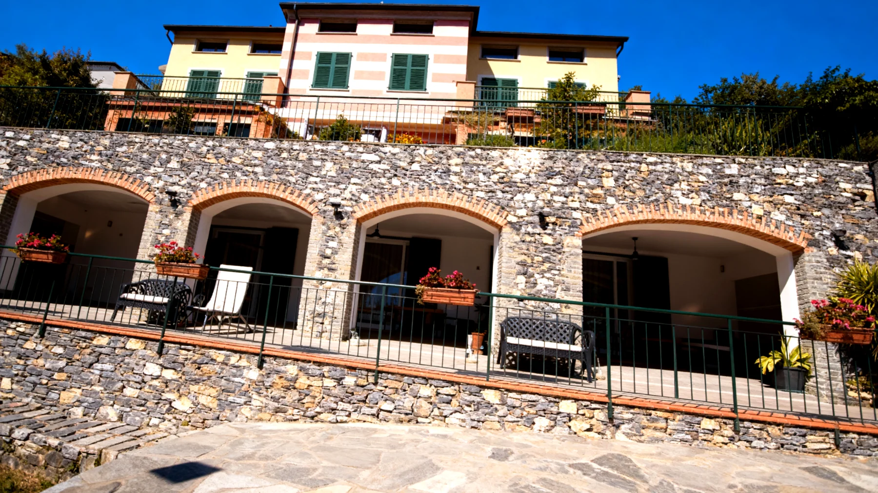 Un posto al sole 2025-12-21T12:39:11.955Z"